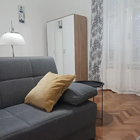 Parlament Apartment *