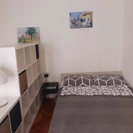 Apartment Parlament *