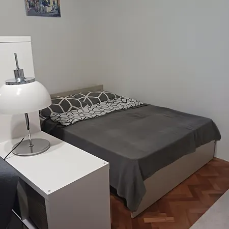 Parlament Apartment *